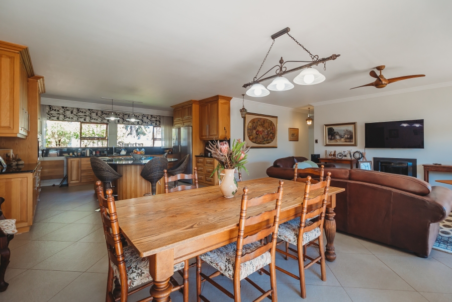 4 Bedroom Property for Sale in Dormehls Drift Western Cape